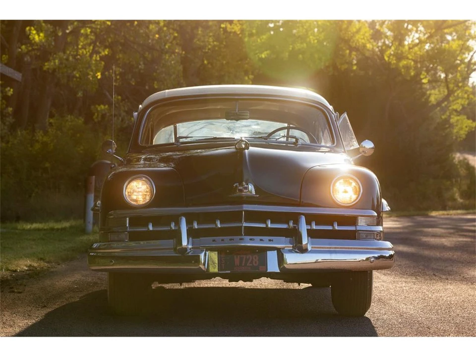 1950 Lincoln Cosmopolitan - Image 18 of 31