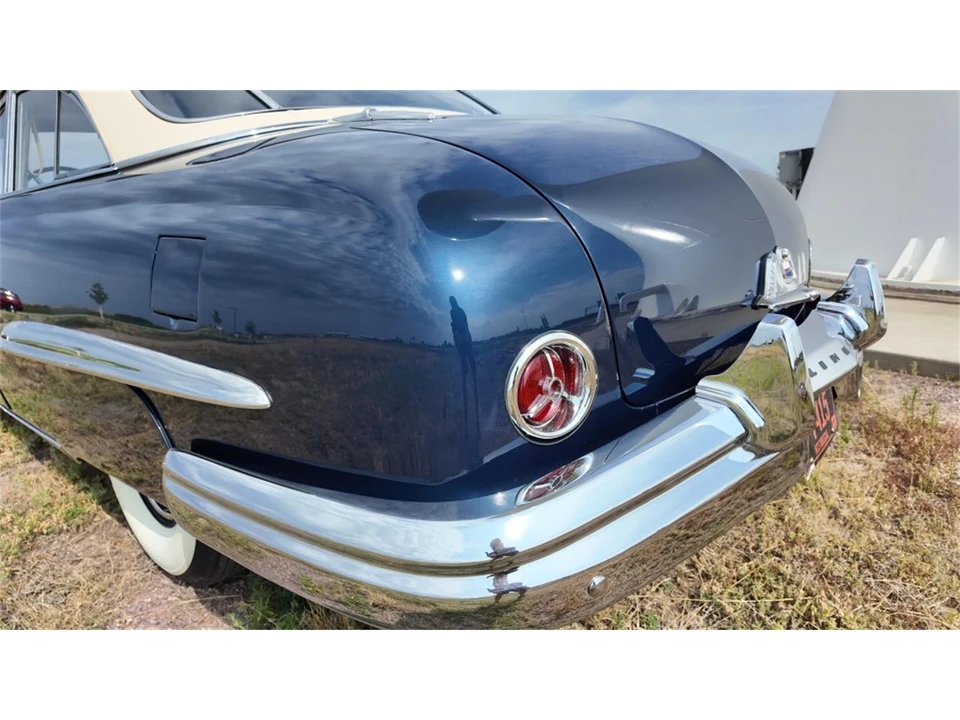 1950 Lincoln Cosmopolitan - Image 3 of 31