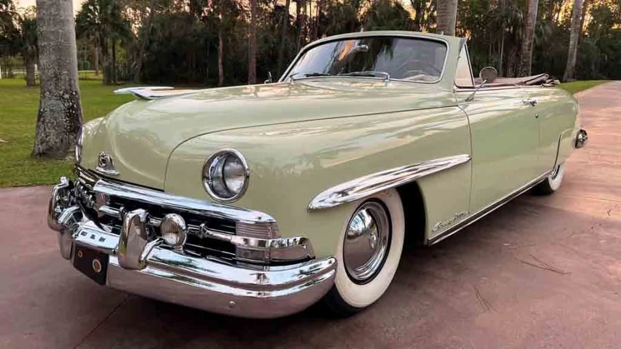 1950 Lincoln Cosmopolitan - Image 11 of 31