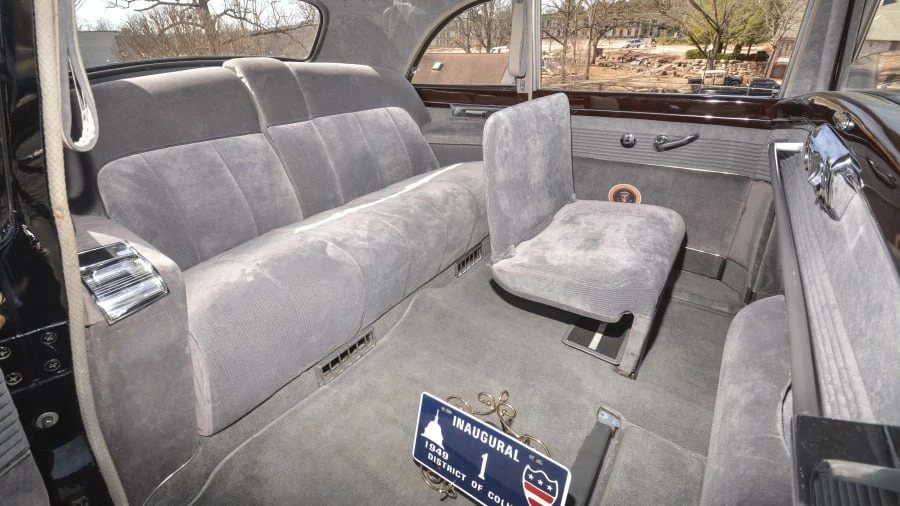 1950 Lincoln Cosmopolitan - Image 6 of 12