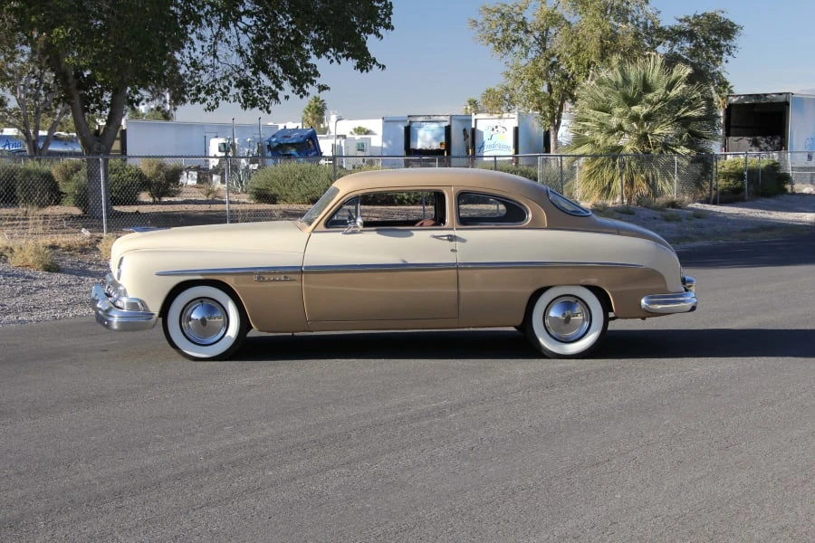 1950 Lincoln Cosmopolitan - Image 2 of 12