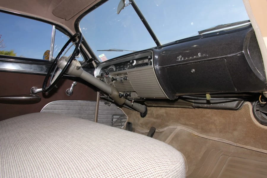 1950 Lincoln Cosmopolitan - Image 5 of 12