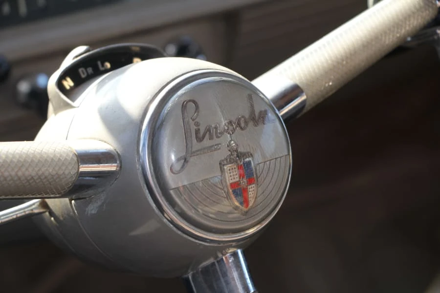 1950 Lincoln Cosmopolitan - Image 6 of 12