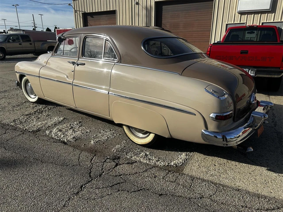 1950 Mercury Eight - Image 11 of 18