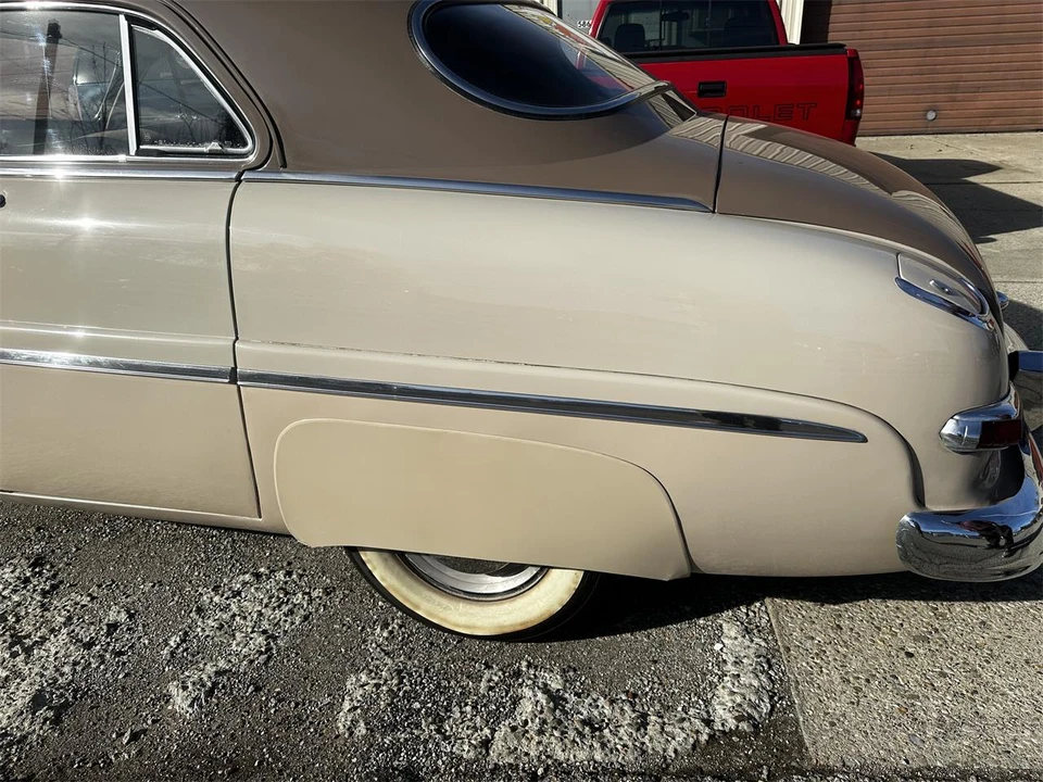 1950 Mercury Eight - Image 12 of 18