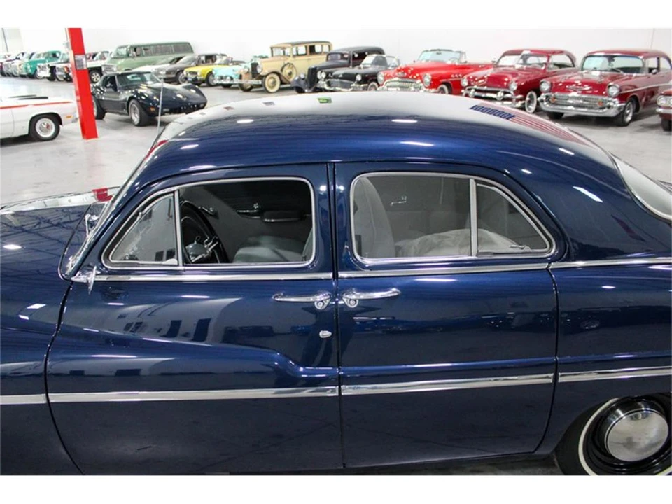 1950 Mercury Eight - Image 10 of 31