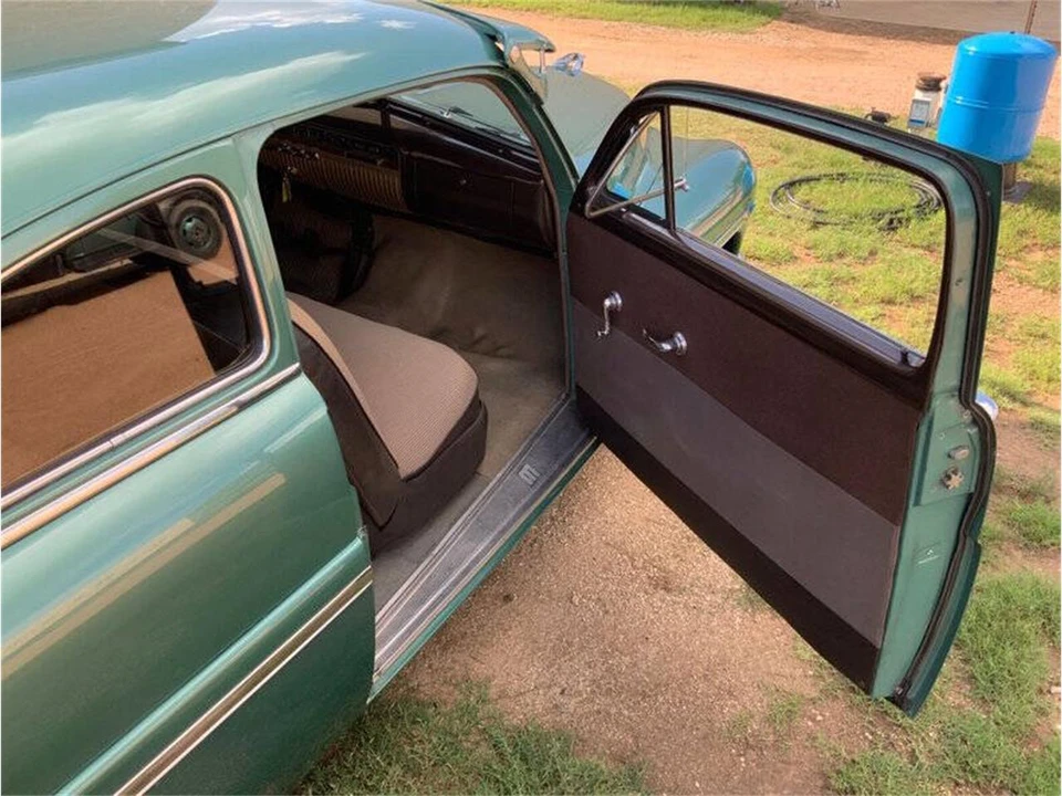 1950 Mercury Eight - Image 27 of 31