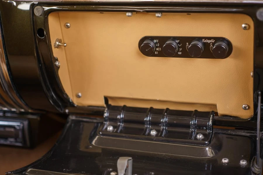 1950 Mercury Eight - Image 14 of 19