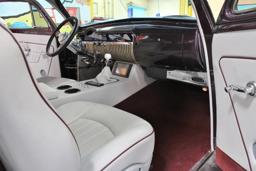 1950 Mercury Eight - Image 4 of 10