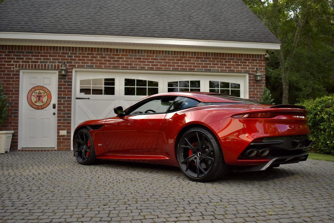 2019 Aston Martin DBS Superleggera - Image 20 of 31