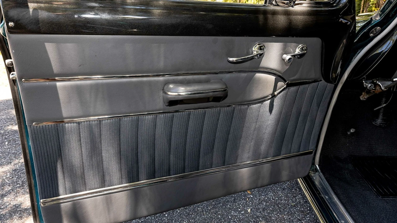 1950 Oldsmobile 88 - Image 21 of 31