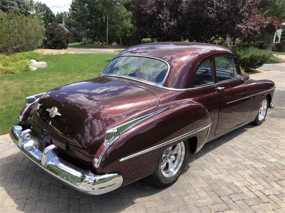 1950 Oldsmobile Custom Cruiser - Image 18 of 19