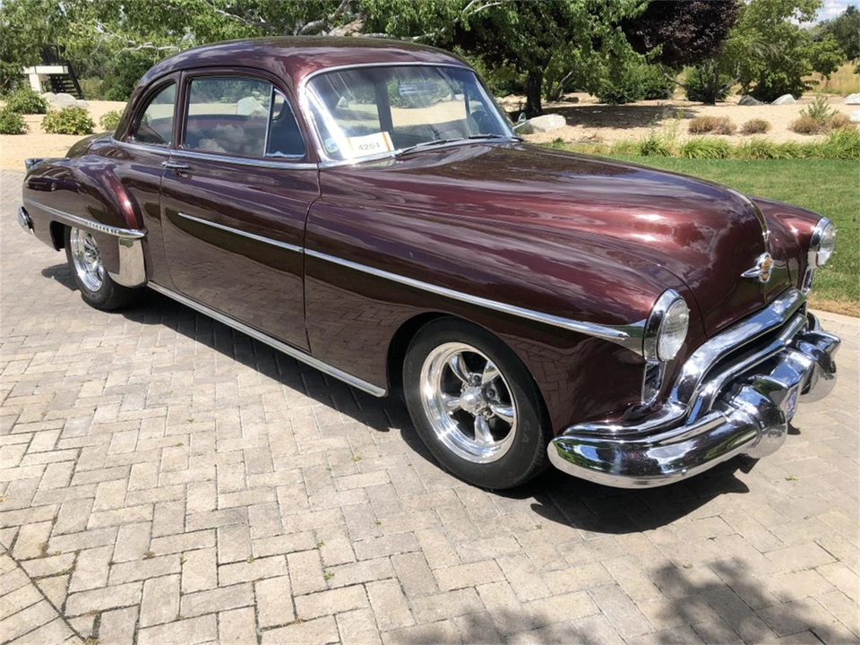 1950 Oldsmobile Custom Cruiser - Image 17 of 19