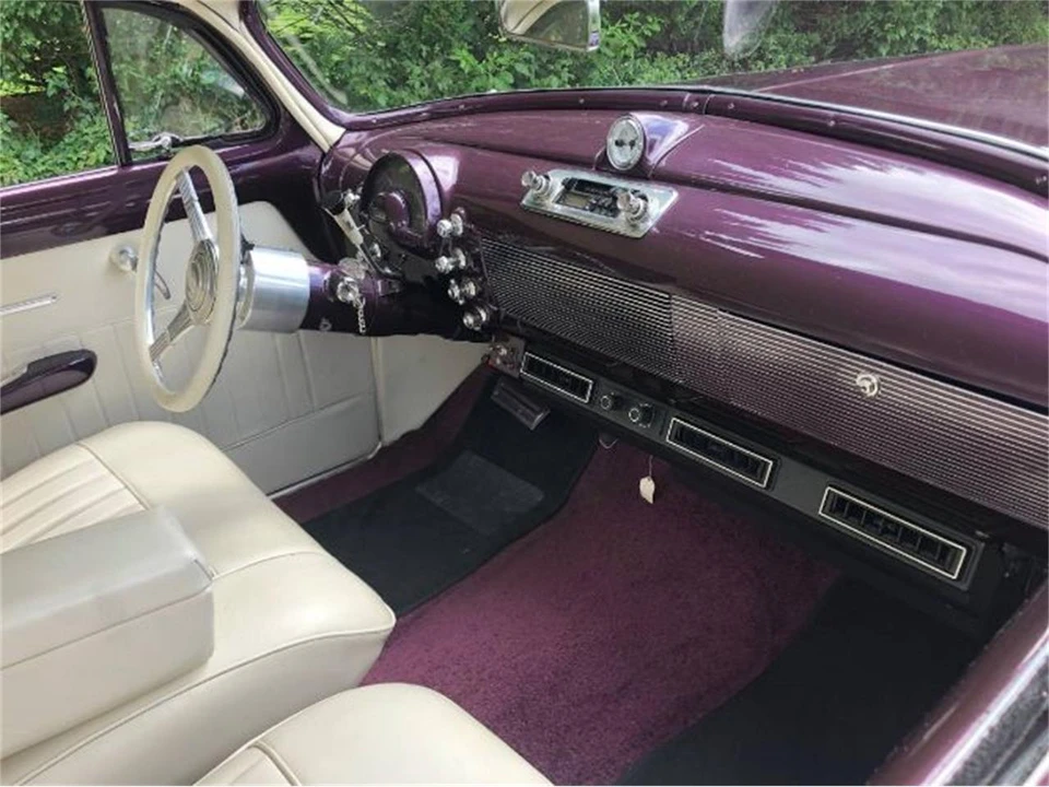 1950 Oldsmobile Custom Cruiser - Image 6 of 19
