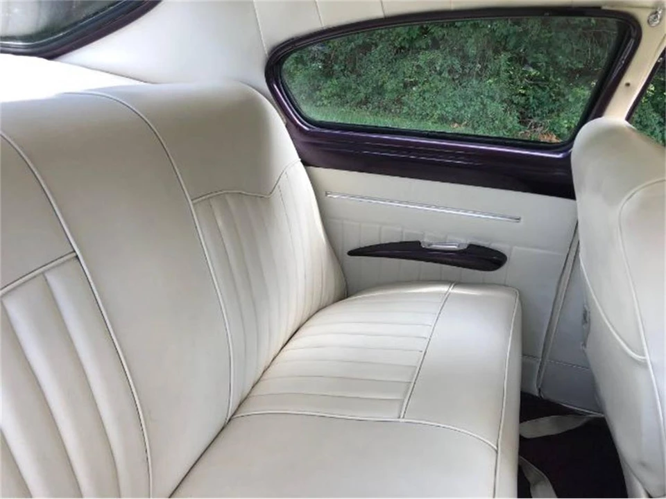 1950 Oldsmobile Custom Cruiser - Image 10 of 19