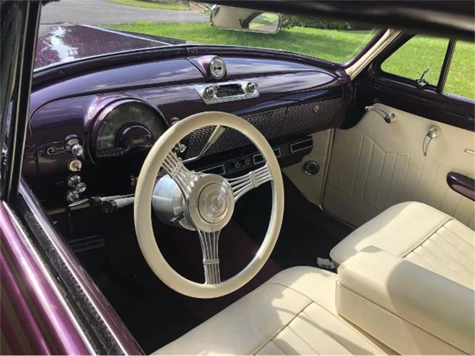 1950 Oldsmobile Custom Cruiser - Image 9 of 19