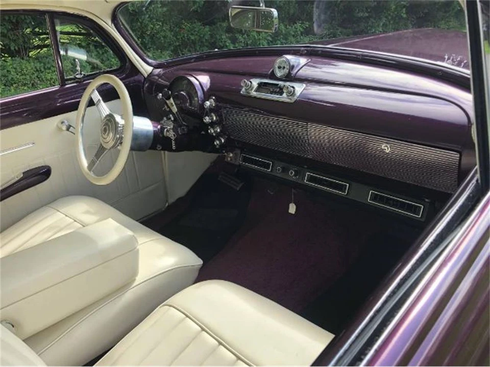 1950 Oldsmobile Custom Cruiser - Image 13 of 19