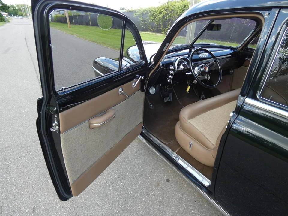 1950 Oldsmobile 98 - Image 25 of 31