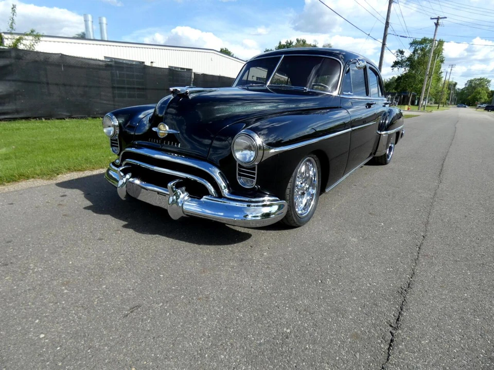 1950 Oldsmobile 98 - Image 2 of 31