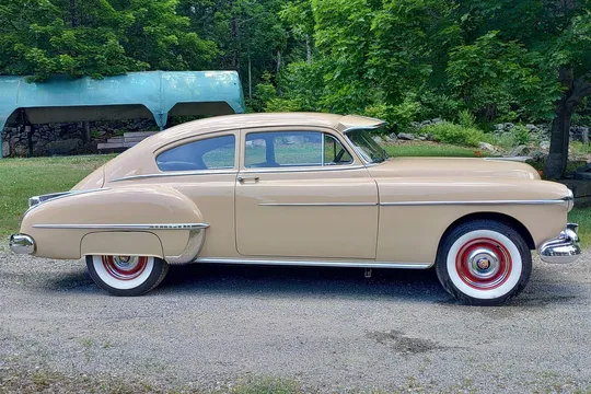 1950 Oldsmobile Futuramic Series 88 2-Door Deluxe Club Sedan