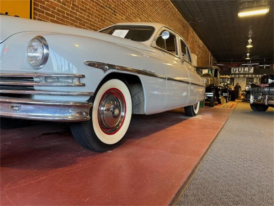 1950 Packard Eight - Image 15 of 17