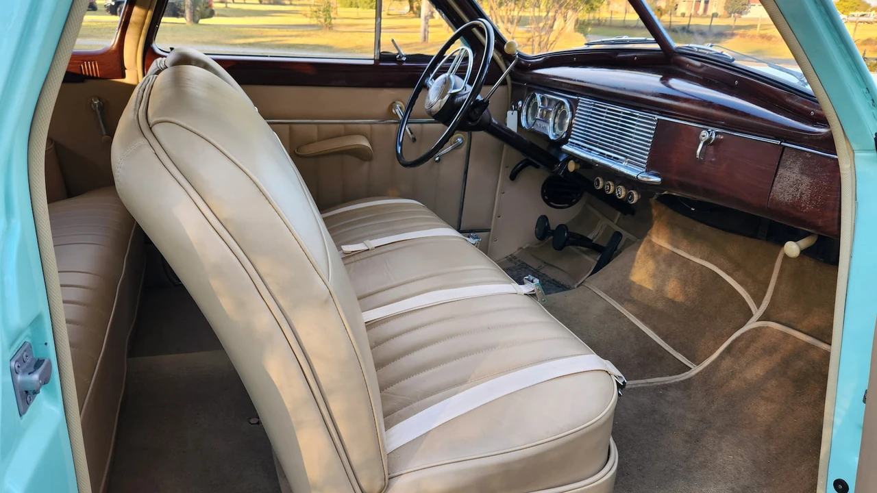 1950 Packard - Image 4 of 24