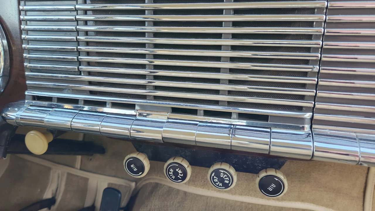 1950 Packard - Image 6 of 24
