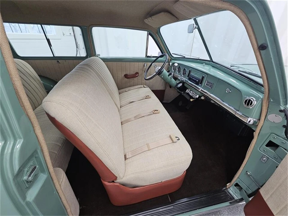 1950 Plymouth Suburban - Image 25 of 31