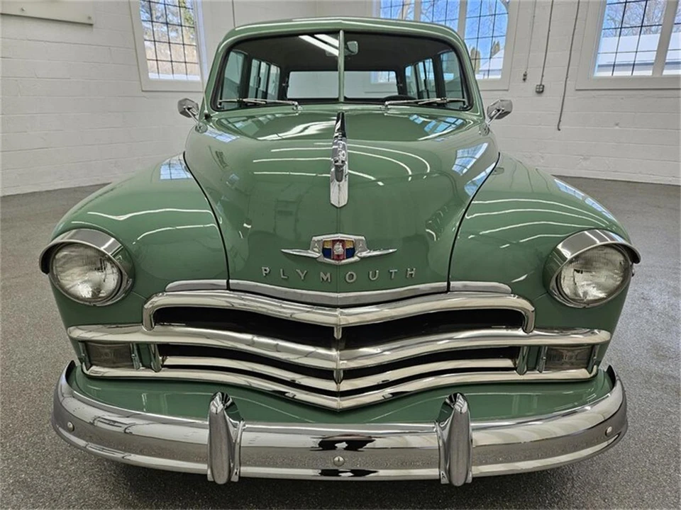 1950 Plymouth Suburban - Image 2 of 31