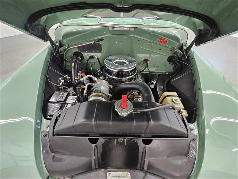 1950 Plymouth Suburban - Image 16 of 31