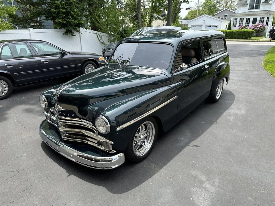 1950 Plymouth Suburban - Image 2 of 31