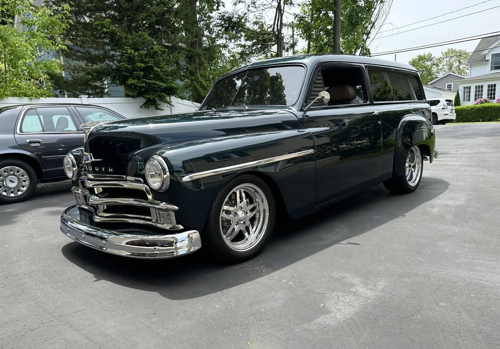 1950 Plymouth Suburban - Image 2 of 31