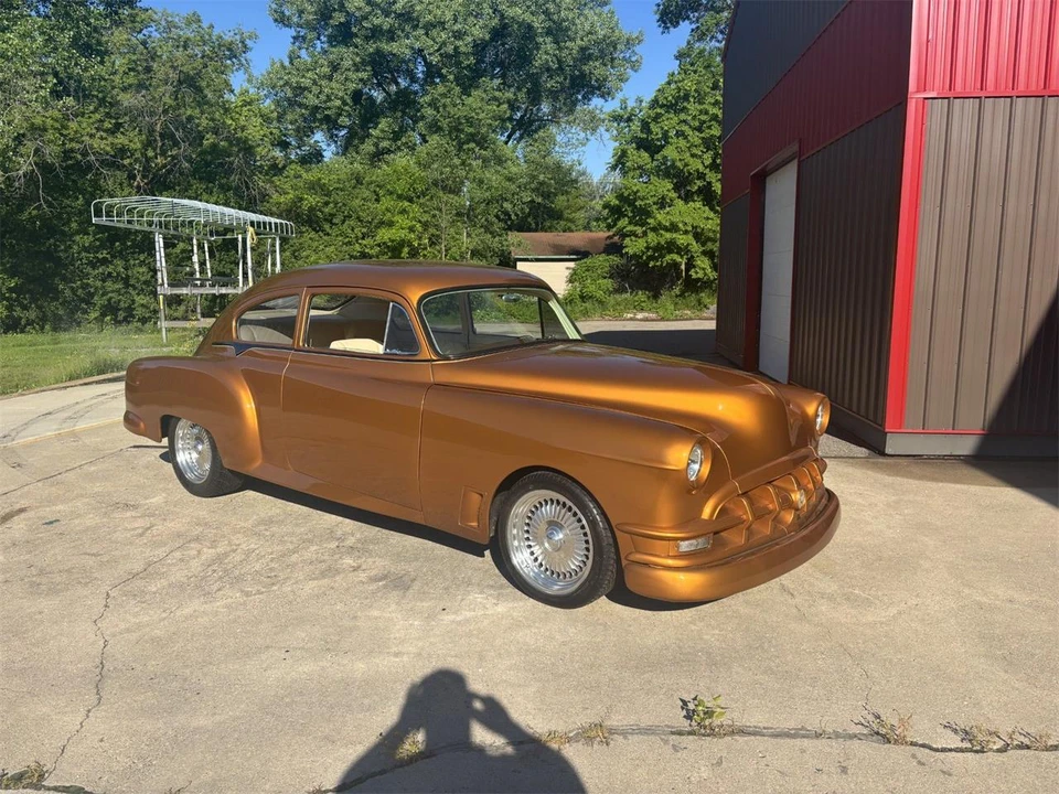1950 Pontiac Chieftain - Image 11 of 31