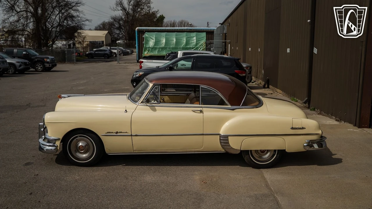 1950 Pontiac Chieftain - Image 9 of 12