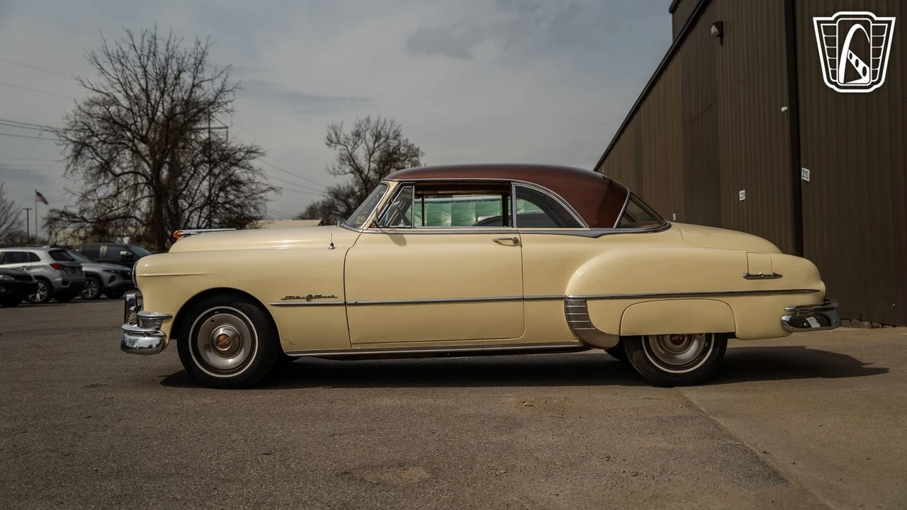 1950 Pontiac Chieftain - Image 10 of 12