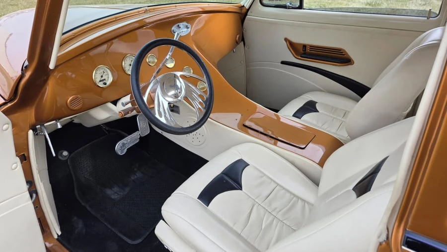 1950 Pontiac Chieftain - Image 6 of 11