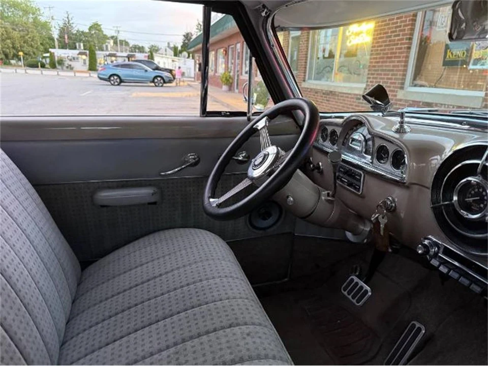1950 Pontiac Chieftain - Image 9 of 12