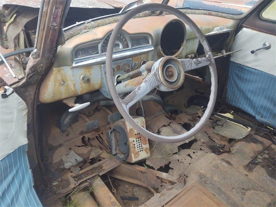 1950 Pontiac Chieftain - Image 7 of 16