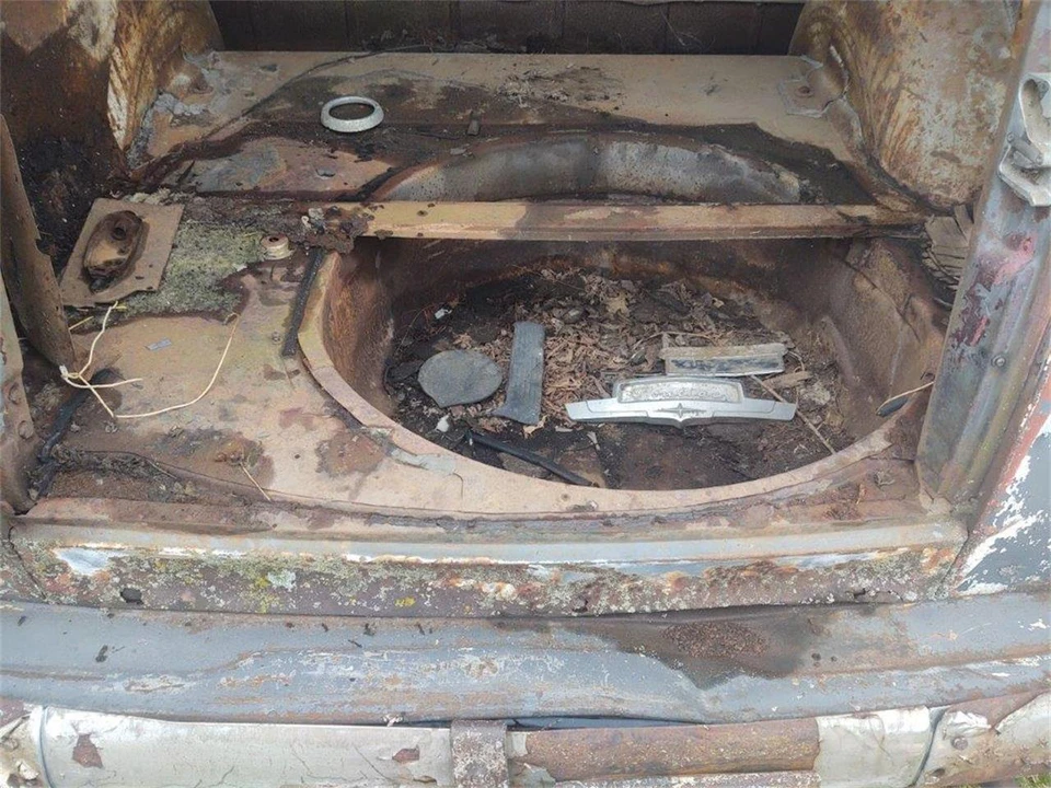 1950 Pontiac Chieftain - Image 10 of 16