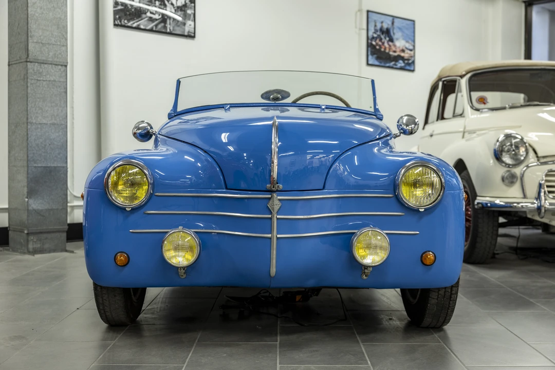 1950 Renault 4CV Convertible - Image 9 of 31
