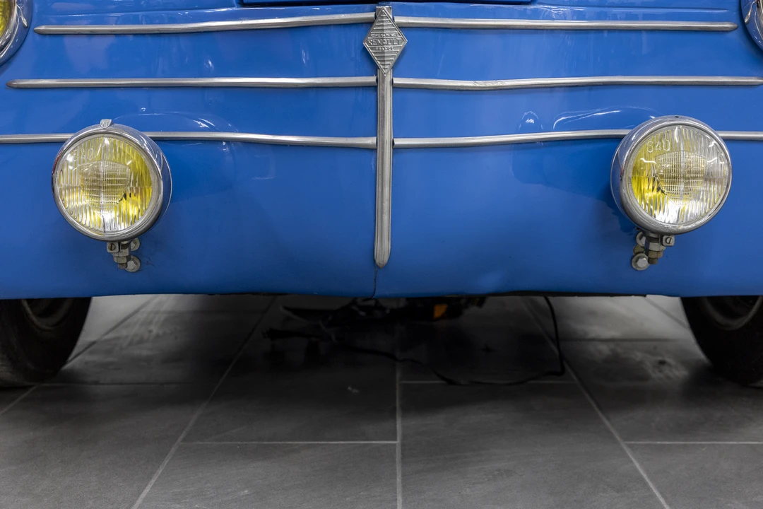 1950 Renault 4CV Convertible - Image 10 of 31