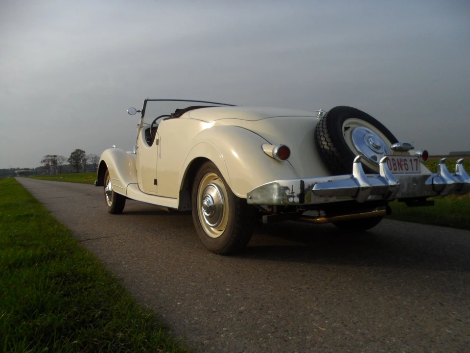 1950 Riley - Image 5 of 31