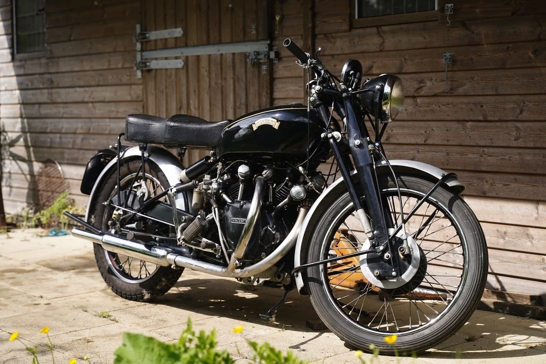 1950 Vincent Black Shadow - Image 2 of 30