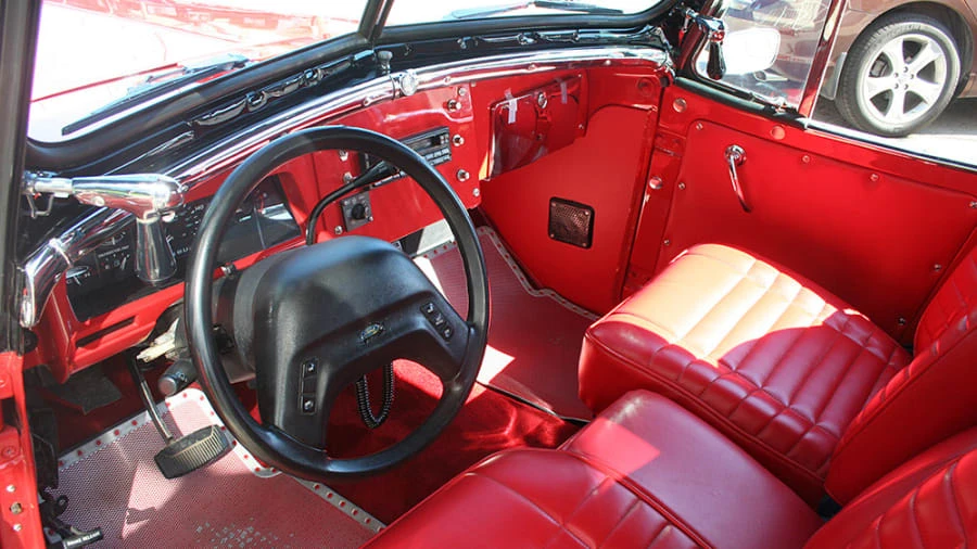 1950 Willys Jeepster - Image 4 of 10