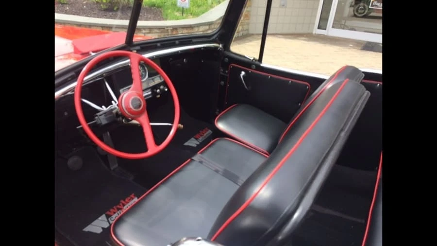 1950 Willys Jeepster - Image 4 of 10