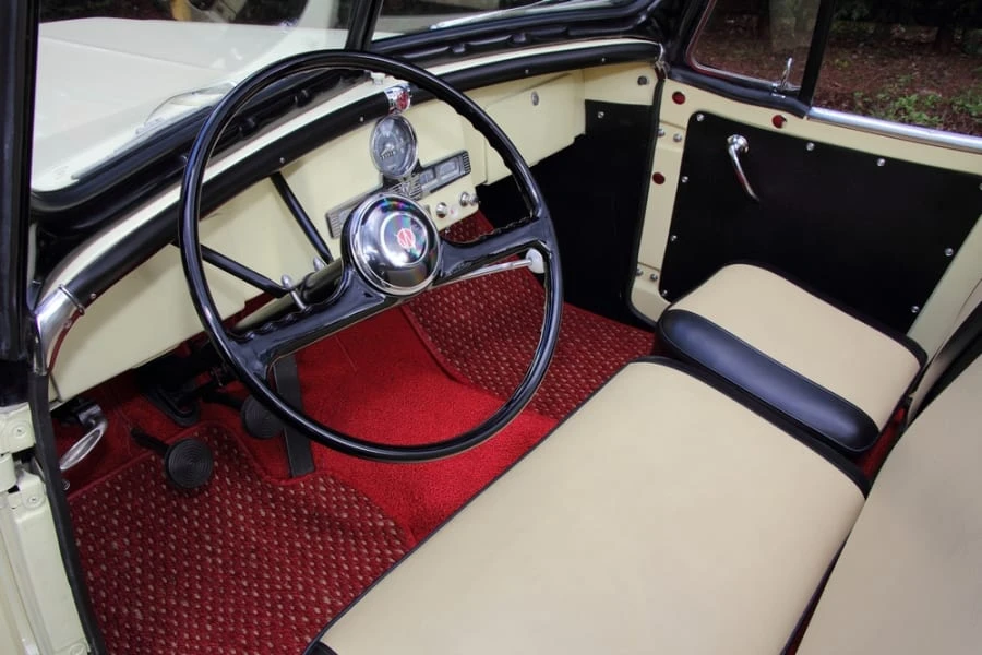 1950 Willys Jeepster - Image 4 of 11