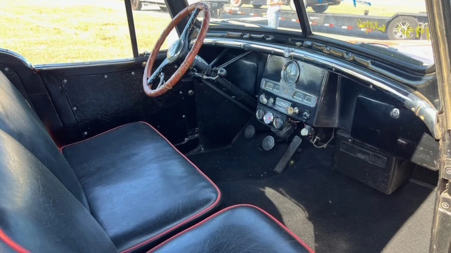1950 Willys Jeepster - Image 11 of 17