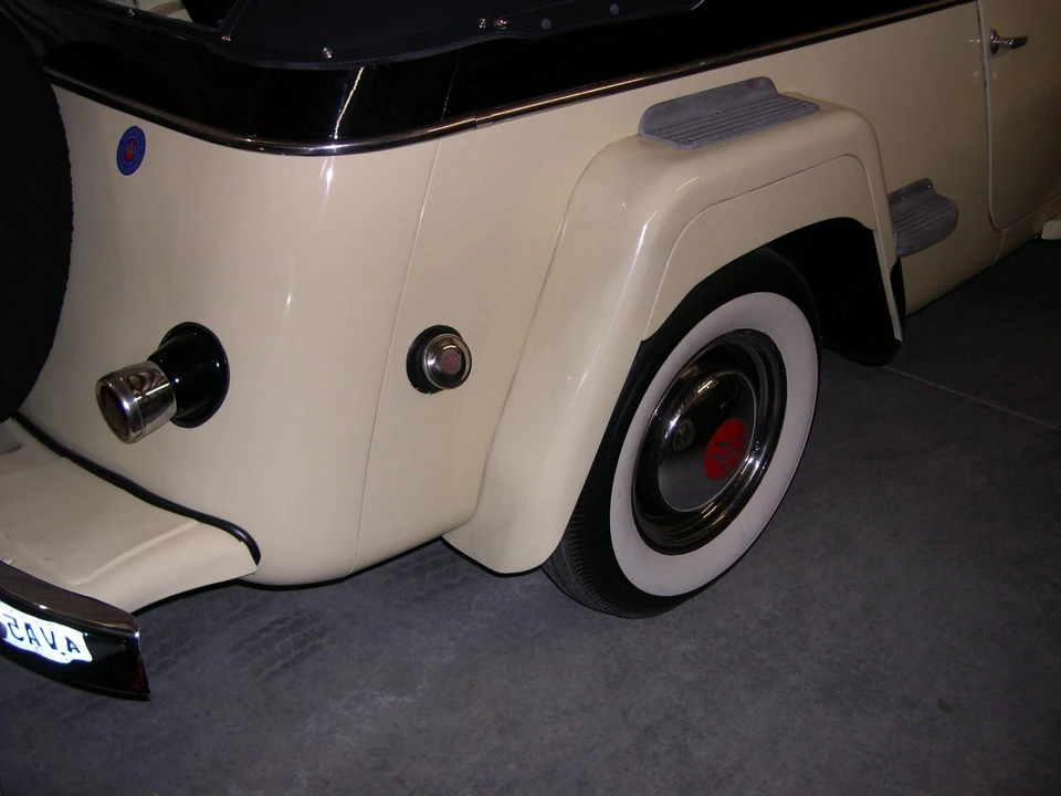 1950 Willys Jeepster - Image 28 of 31
