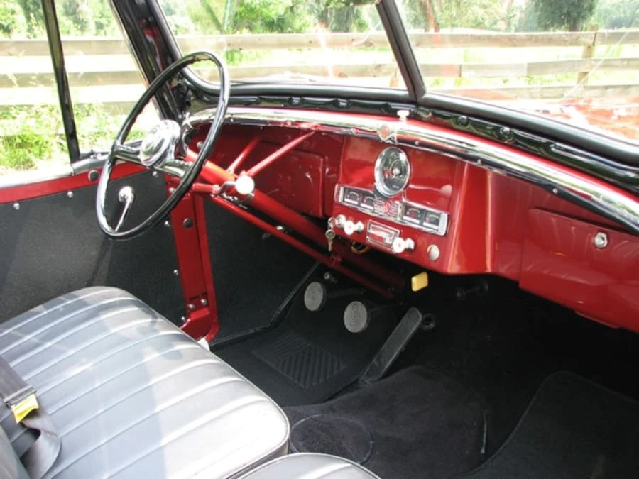 1950 Willys Jeepster - Image 6 of 10