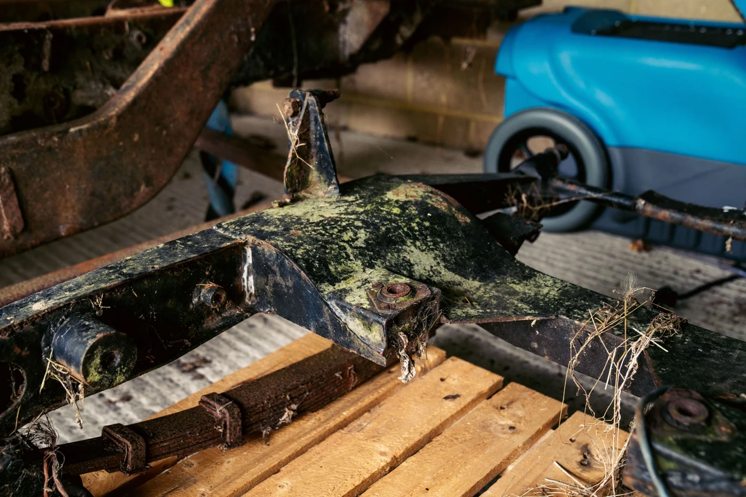 Alvis - Image 29 of 31